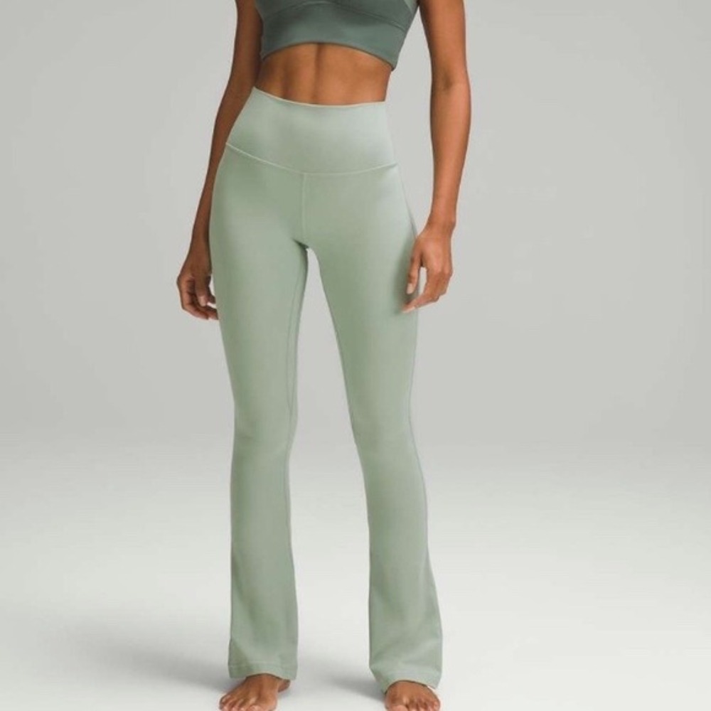 Lululemon Groove in Palm Court Size 4‎